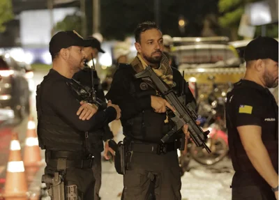Equipes da Polícia Civil e Militar em fiscalização