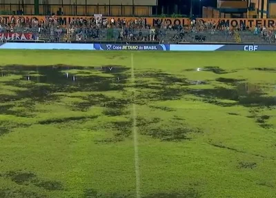 Estádio Lindolfo Monteiro na partida entre Fluminense-PI e Fortaleza
