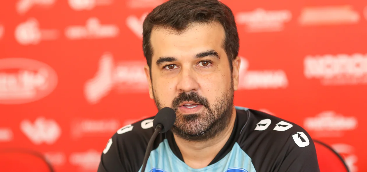 Felipe, auxiliar técnico do River-PI