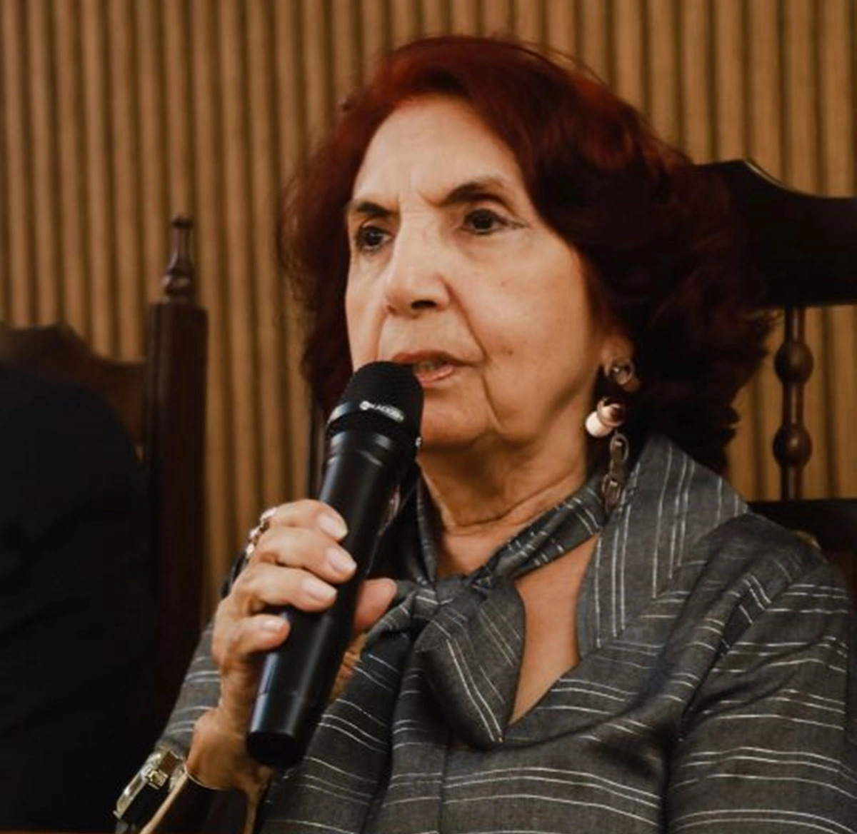 Fides Angélica, advogada e escritora