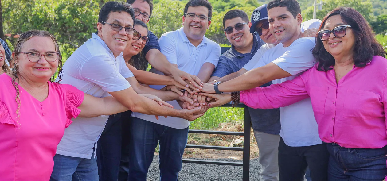 Governador e autoridades na inauguração da revitalização e manutenção da sinalização rodoviária na Rodovia