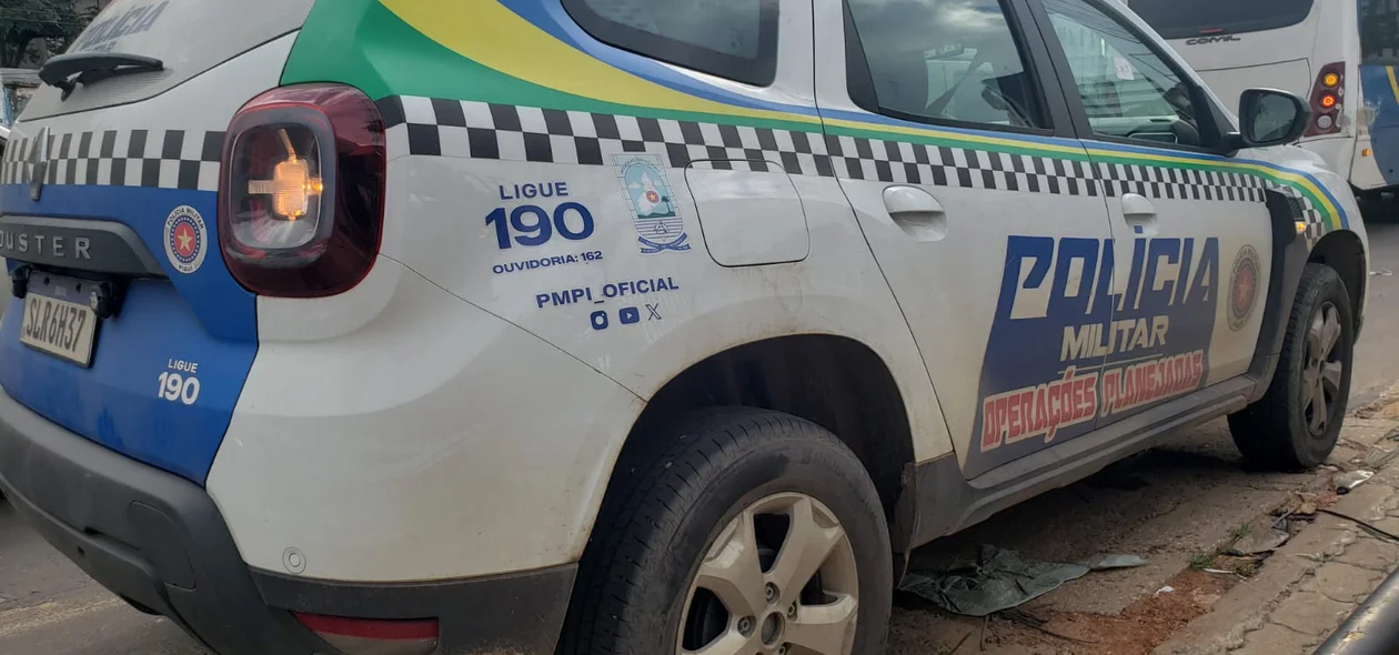 Guarnição da PM no local do crime
