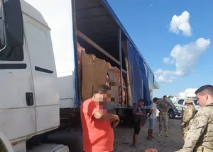Homem é preso em Pernambuco com 66 toneladas de alimentos