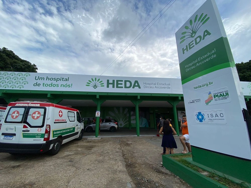 Hospital Dirceu Arcoverde inicia triagem para mutirão de catarata