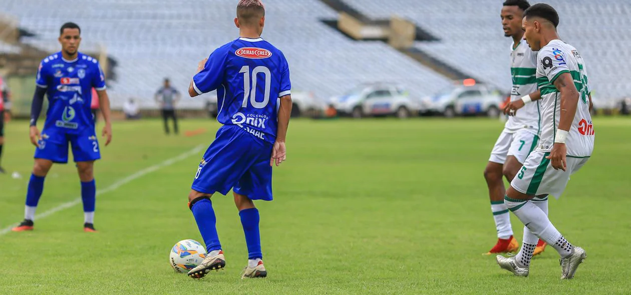Jogadores do Altos e Oeirense