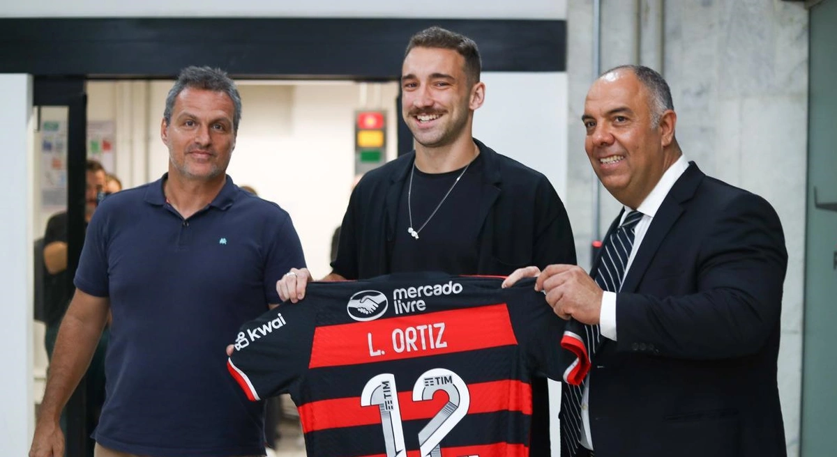 Léo Ortiz vai assinar com o Flamengo
