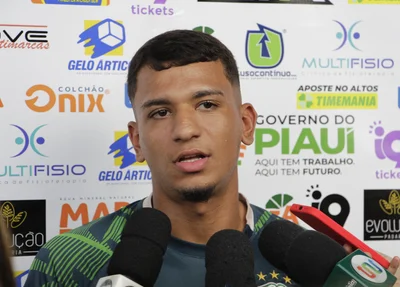 Luís Guilherme, lateral do Altos