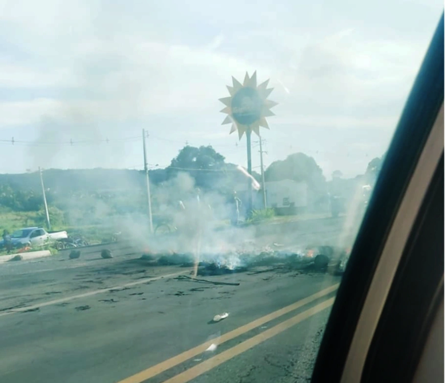 Manifestação na BR 343, em Altos