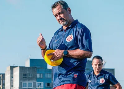 Marquinhos Santos, técnico do América-RN