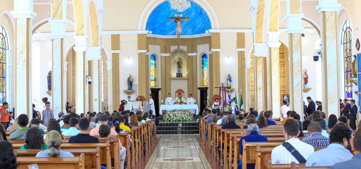Missa em ação de graças, na Catedral de Santo Antônio na Praça Bona Primo