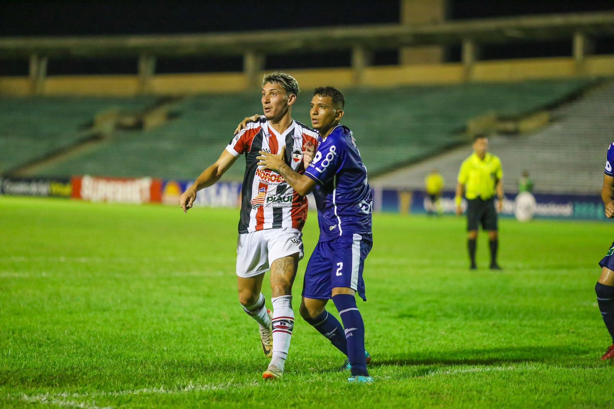 No clássico piauiense, Altos e River ficaram no 0 a 0 pela Copa do Nordeste