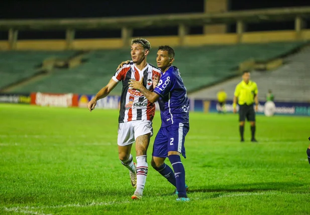 No clássico piauiense, Altos e River ficaram no 0 a 0 pela Copa do Nordeste