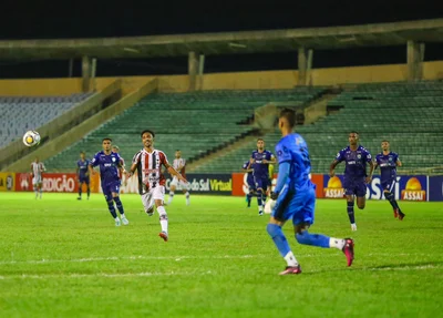 No clássico piauiense, Altos e River ficaram no 0 a 0 pela Copa do Nordeste
