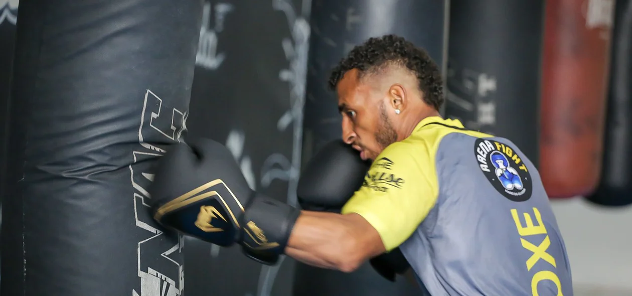 O boxeador superou as adversidades da vida através do esporte