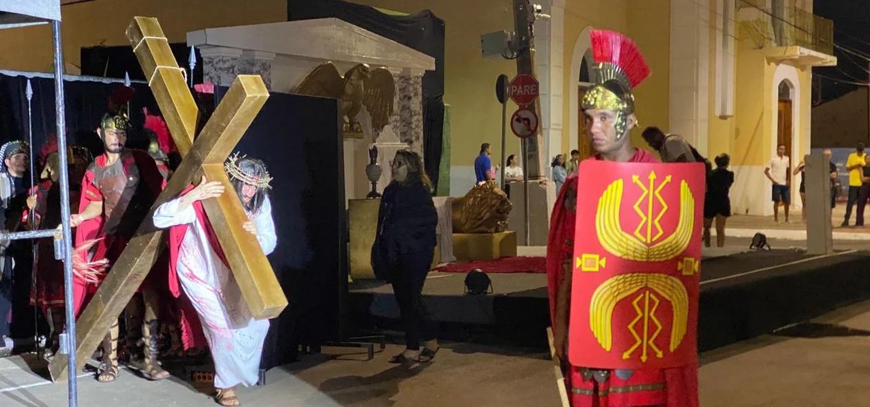 O cenário foi montado na Praça Lages Rebêlo