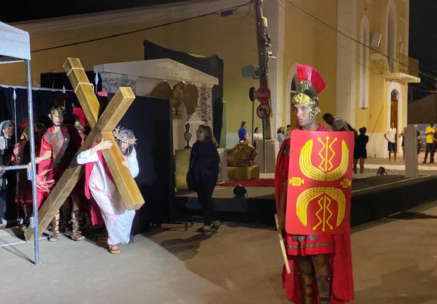 O cenário foi montado na Praça Lages Rebêlo