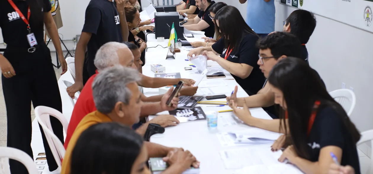 O delegado explicou como restituir o celular roubado
