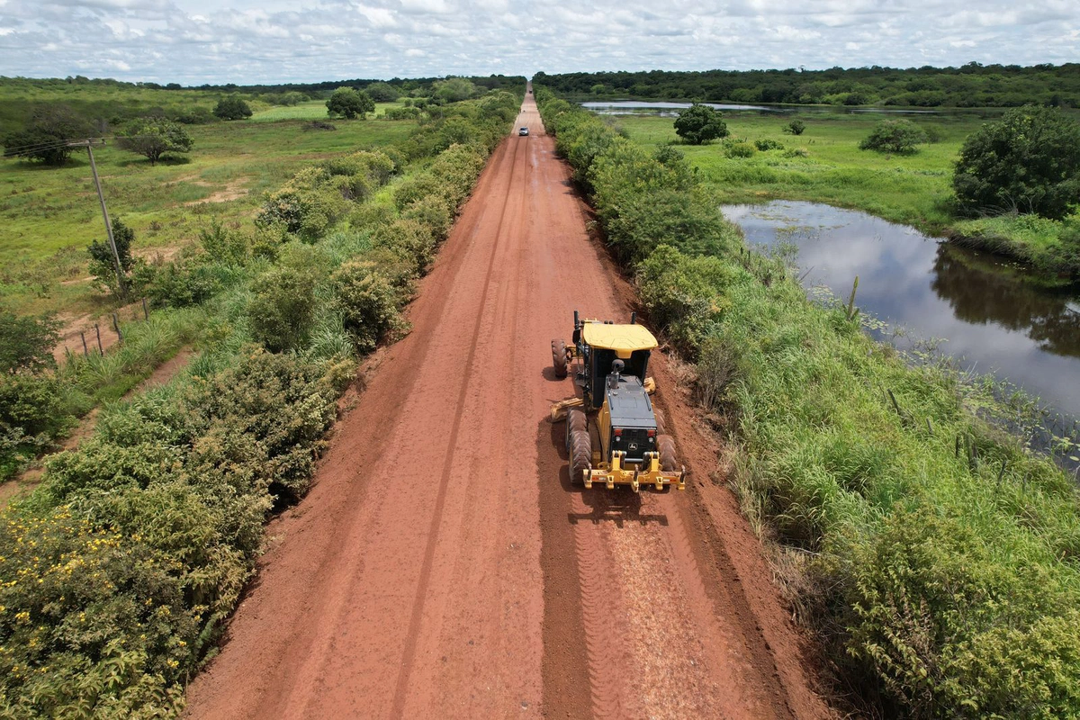 Obras do DER-PI na PI 143