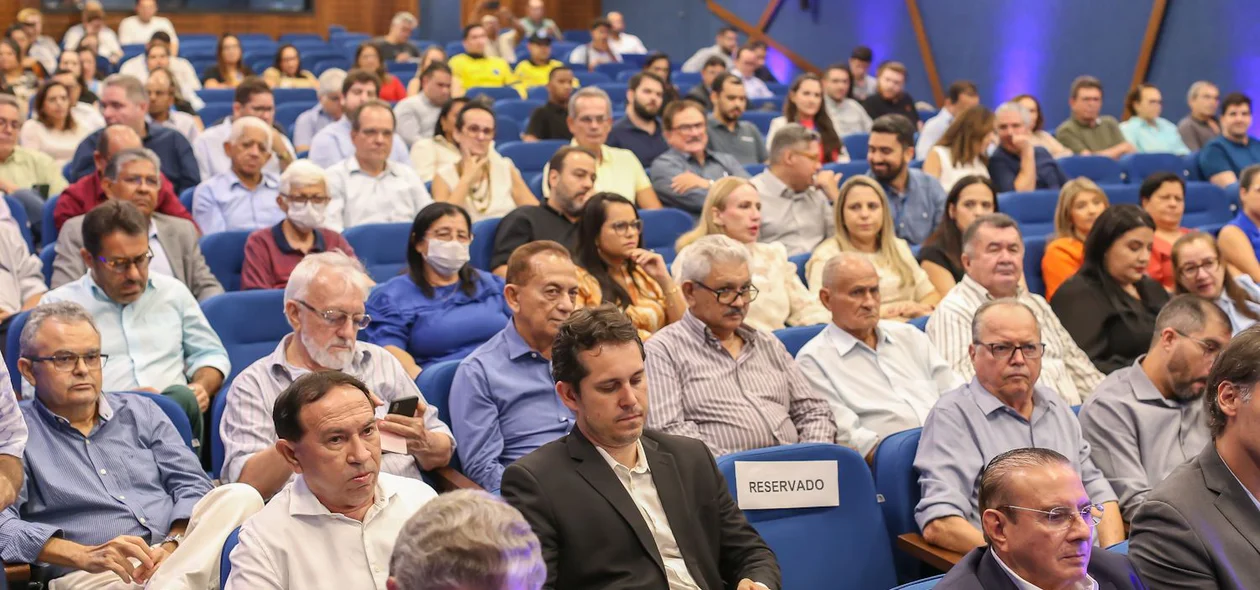 Palestra debateu os desafios de construir um "Centro Vivo"
