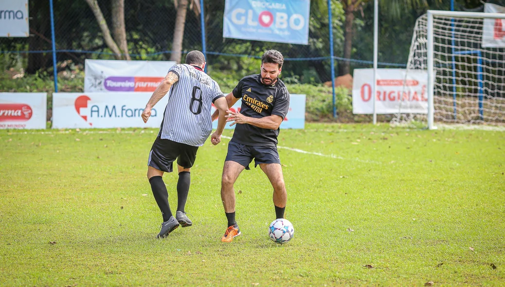 Partida de futebol entre médicos
