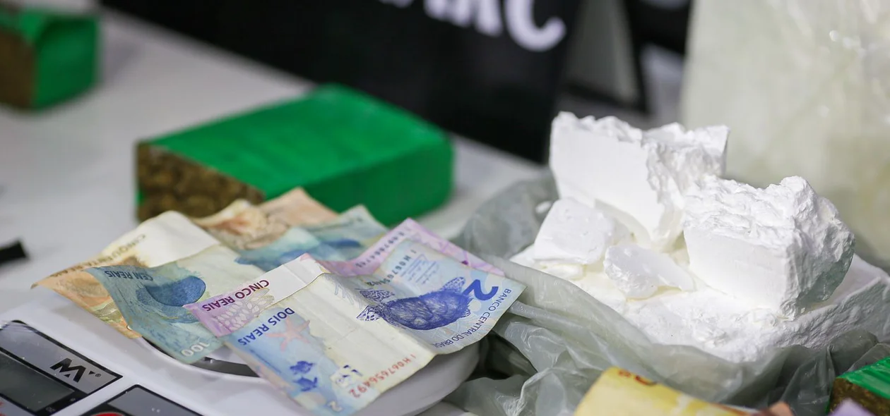 Polícia apreendeu grande quantidade de entorpecentes