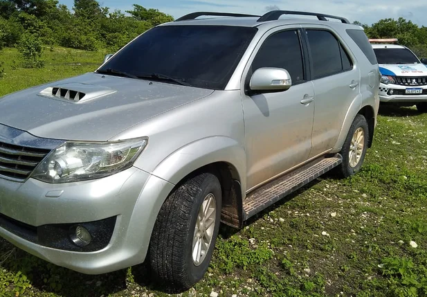 Polícia Militar localizou carro roubado no Ceará