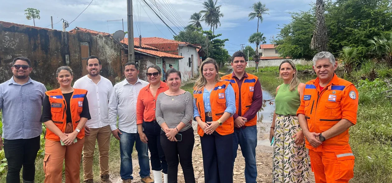 Prefeita Maninha Fontenele se reuniu com representantes da Defesa Civil do Estado