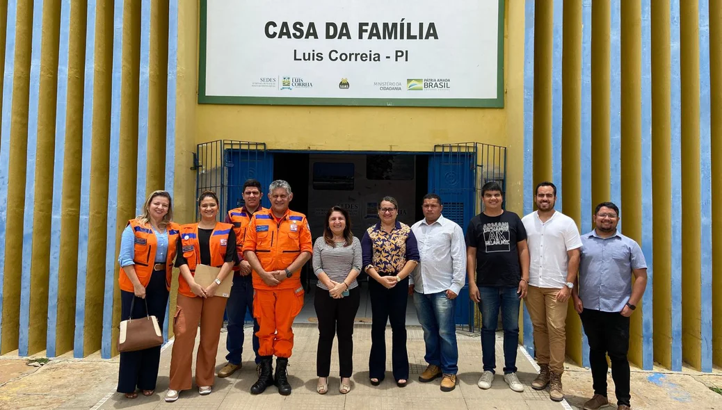 Prefeita Maninha se reúne com equipes da Defesa Civil do Estado