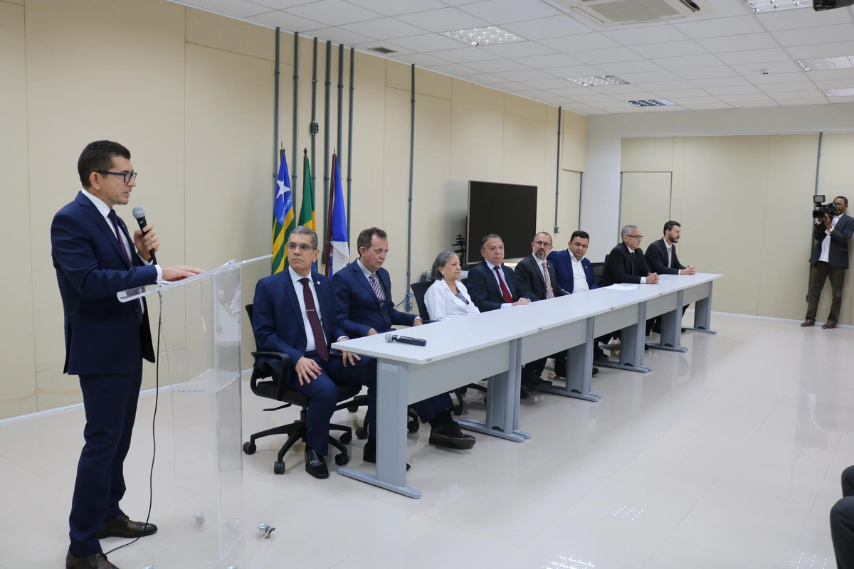 Prefeito Gustavo Medeiros assina decreto que regulamenta Lei Anticorrupção em União