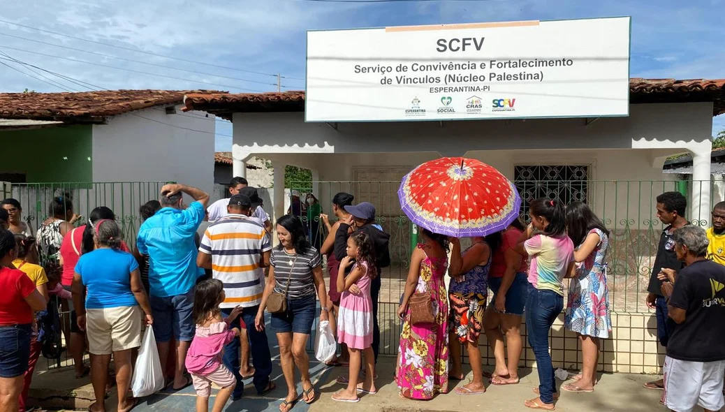 Prefeitura de Esperantina distribui peixes para a semana santa