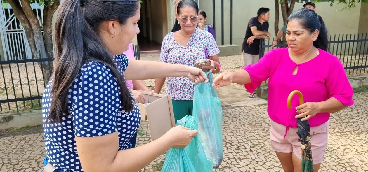 Prefeitura Municipal distribui peixes para população