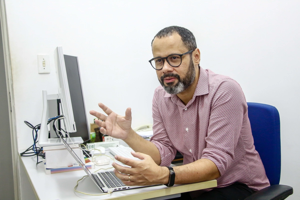 Professor Fábio Rocha