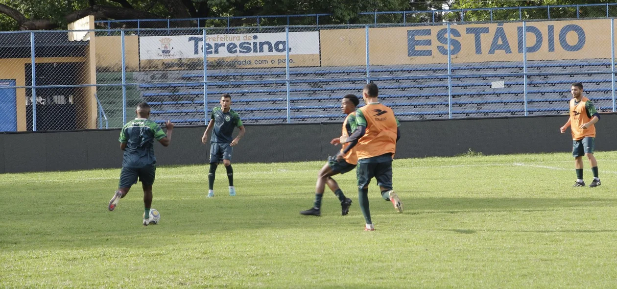 Rachão dos jogadores do Altos para jogo contra o Sport