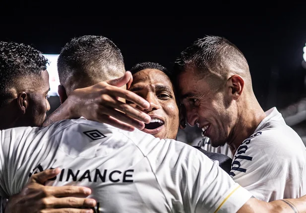 Santos se classifica para as semis do Paulistão