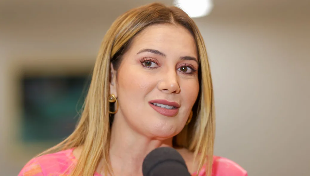 Secretária Karla Berger