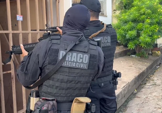 Segunda fase da Operação DRACO 100