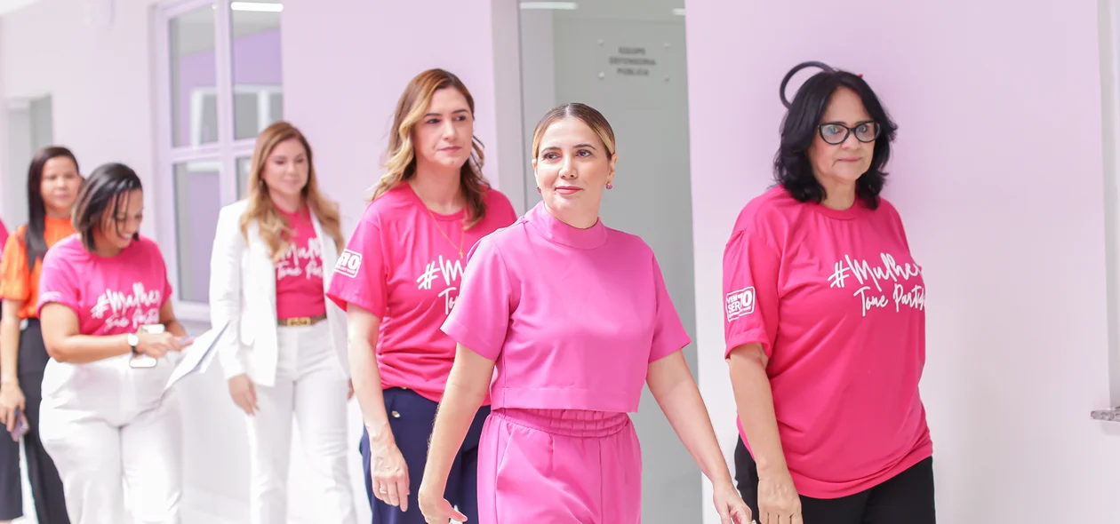 Senadora Damares Alves visitou instalações da Casa