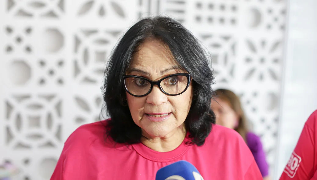 Senadora Damares Alves