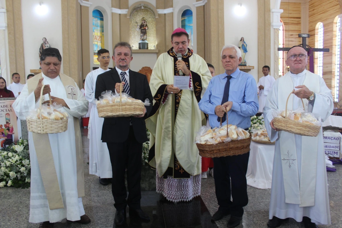 Sessão solene e celebrações religiosas em Campo Maior