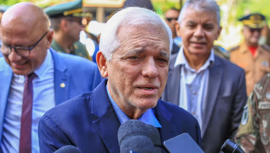 Themístocles Filho, governador em exercício