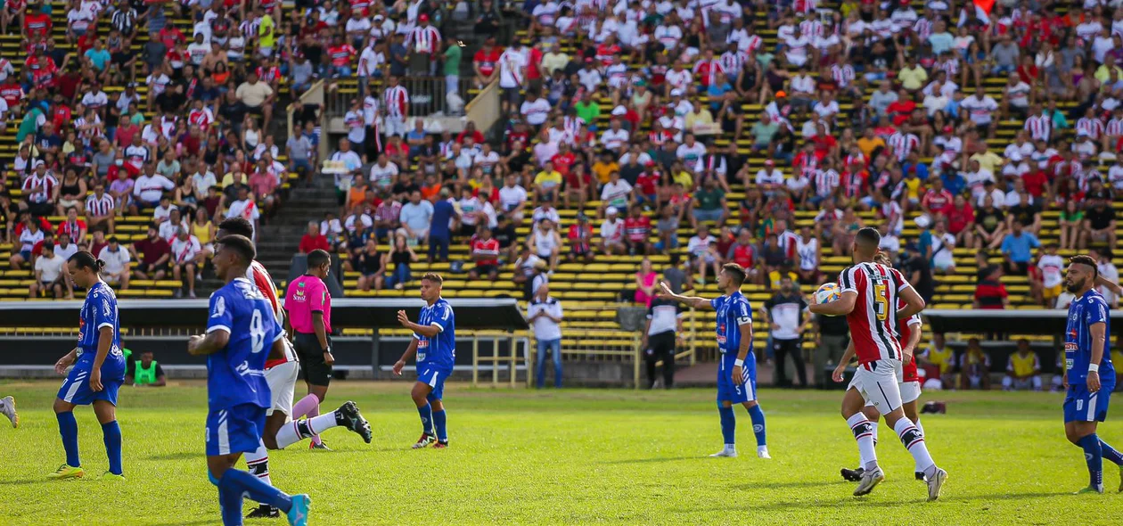 Torcida assiste a River x Parnahyba