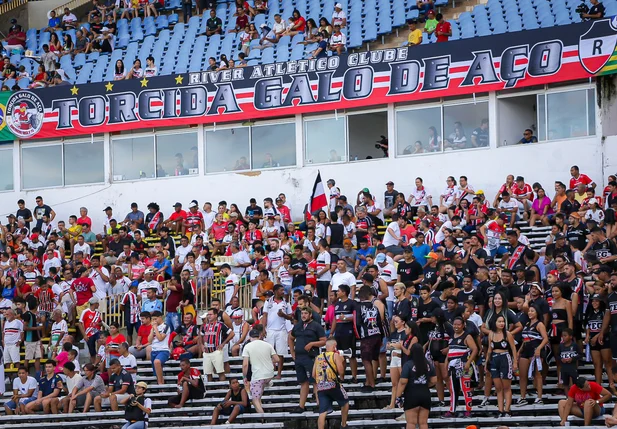 Torcida do River presente no Albertão