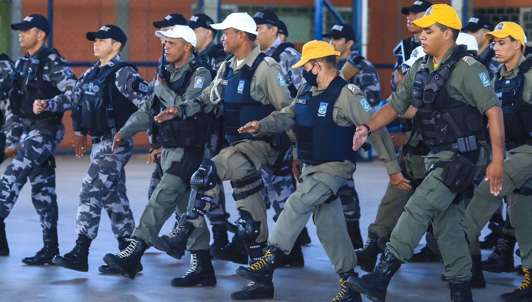 Tropa em partida para operação