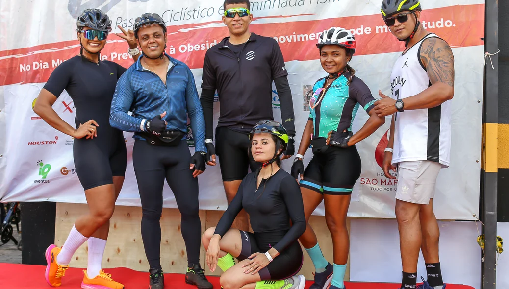 Vários ciclistas participaram do evento