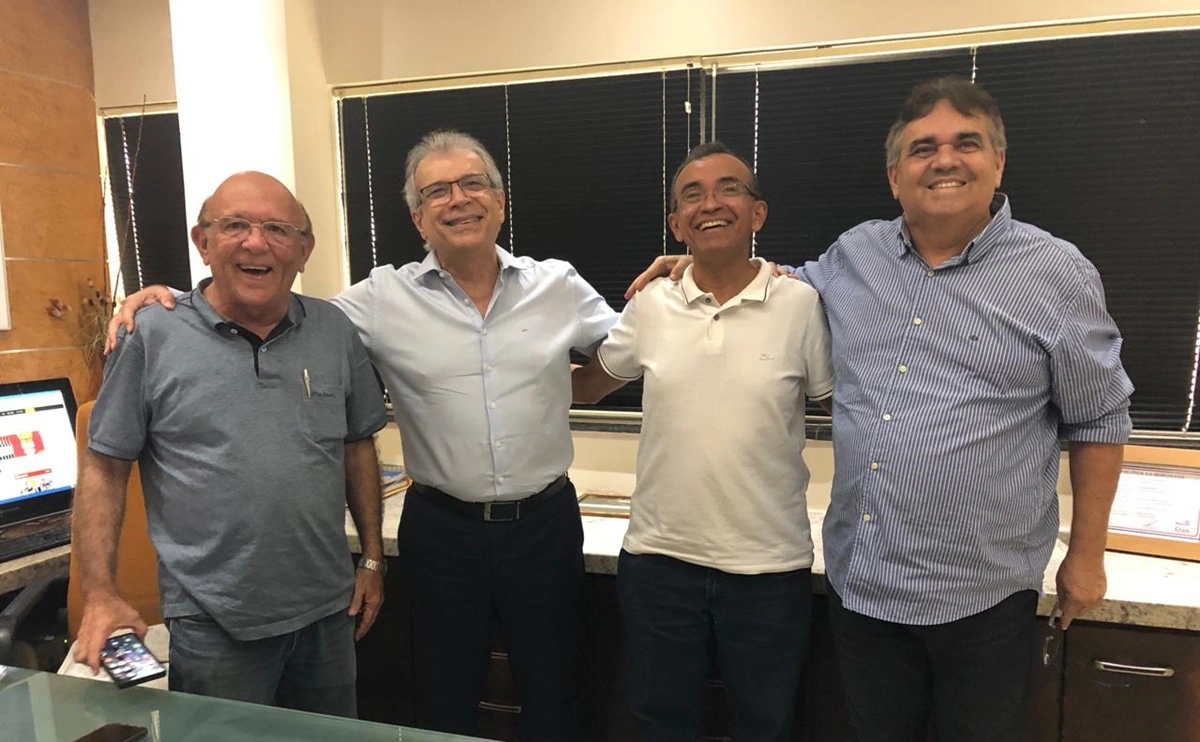 Vereador Edson Melo, ex-senador João Vicente Claudino, vereador Paulo Lopes e Jorge Lopes, ex-presidente da FUNDESPI
