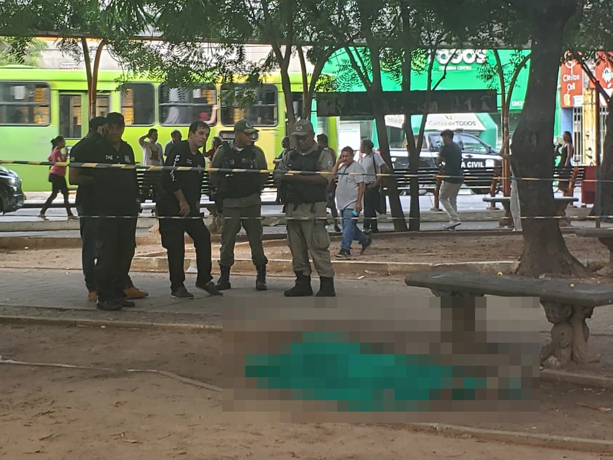 Vítima morreu na Praça João Luís Ferreira