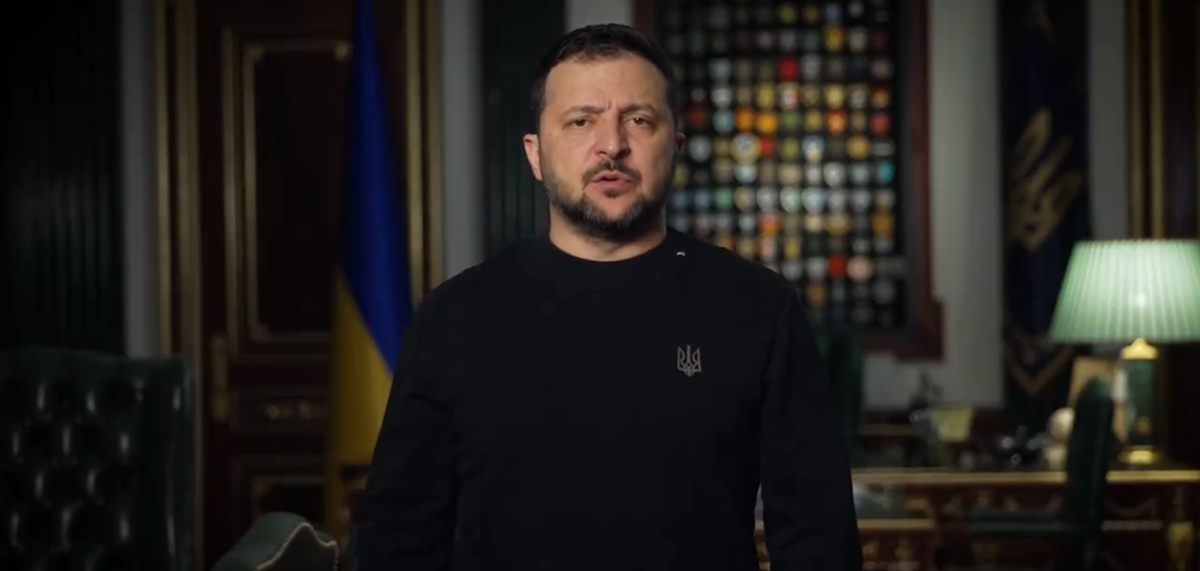 Volodymyr Zelensky durante pronunciamento sobre vitória de Putin neste domingo (17)