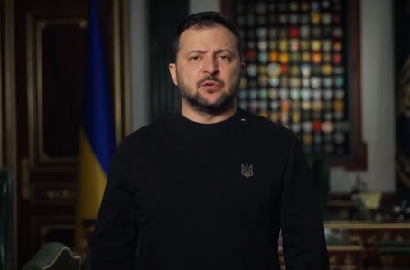 Volodymyr Zelensky durante pronunciamento sobre vitória de Putin neste domingo (17)