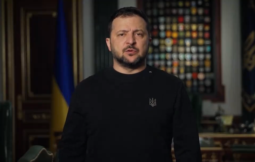 Volodymyr Zelensky durante pronunciamento sobre vitória de Putin neste domingo (17)