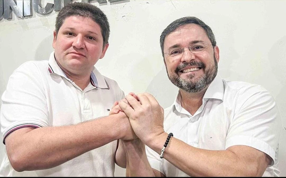 Zé Filho adere à pré-campanha de Fábio Novo